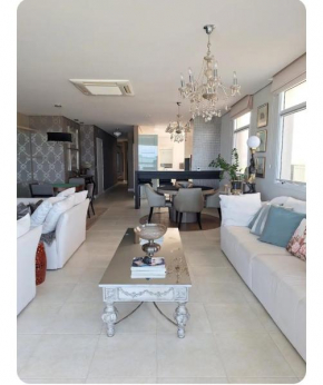 Apartamento lindo de Frente para o Mar